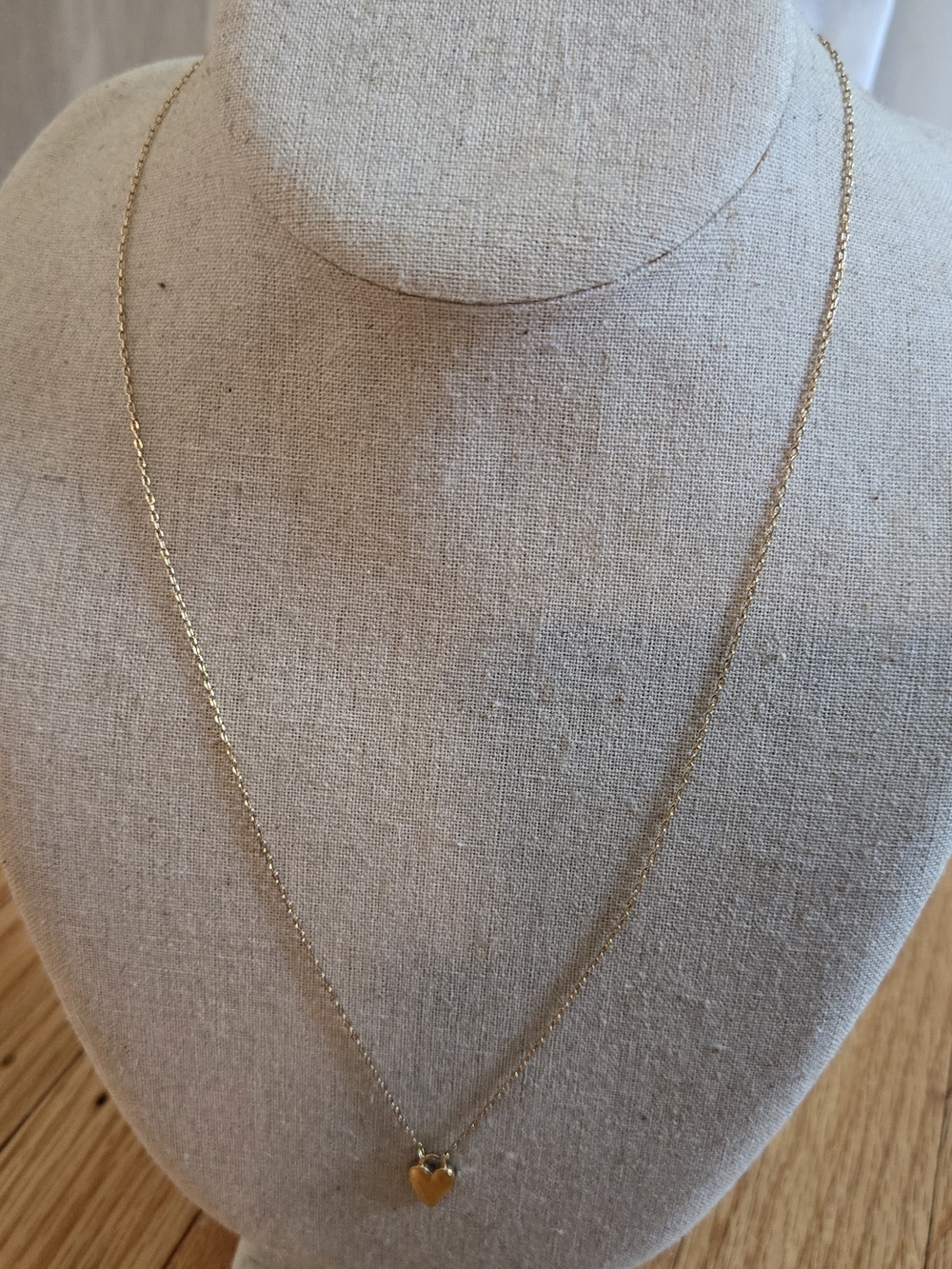 Delicate Gold Heart Pendant Necklace - Womens Jewelry